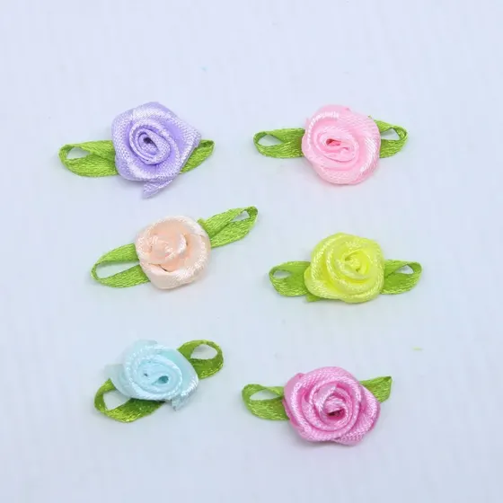 Flor Rococo Com Folha 25Mm Em Poliester Com 500 Pecas