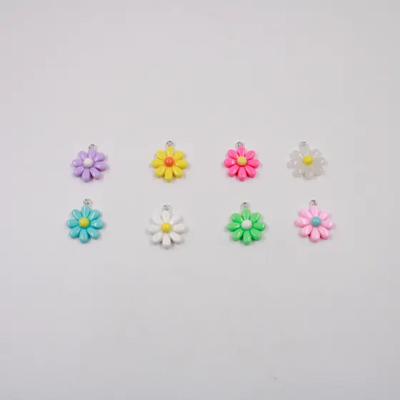 Pingente Margarida 21Mm Em Resina Com 100 Pecas