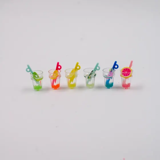 Pingente Copo Com Frutas Fluorescente 12X18Mm Em Resina Com 50 Pecas