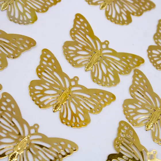 Pingente Borboleta Vazada 49X36Mm Em Ferro Com 100 Pecas - Dourado