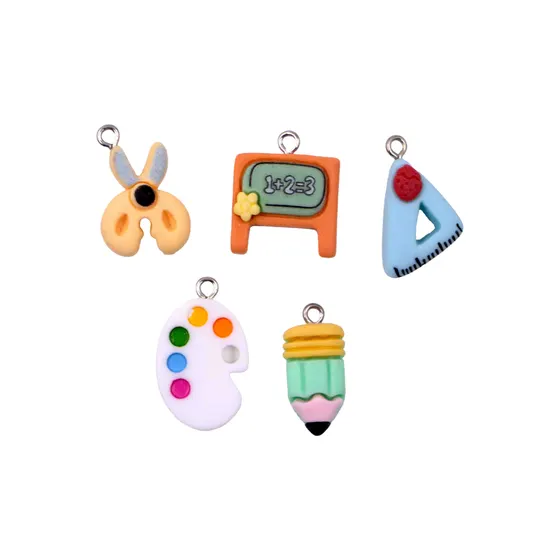 Pingente Escolar Variado 20Mm Em Resina Com 100 Pecas