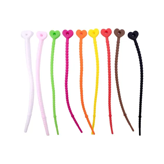 Abracadeira Coracaozinho Reutilizavel 12Cm Emborrachado Com 50 Pecas