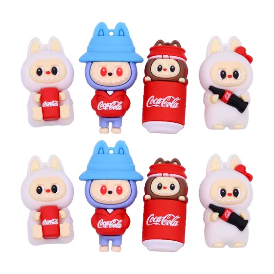 Pingente Labubu E Coca Emborrachado 75Mm Com 12 Pecas