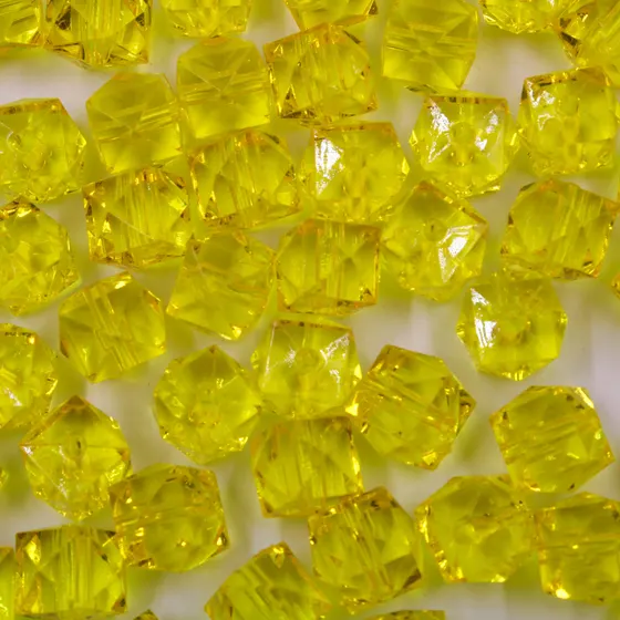 Amarelo
