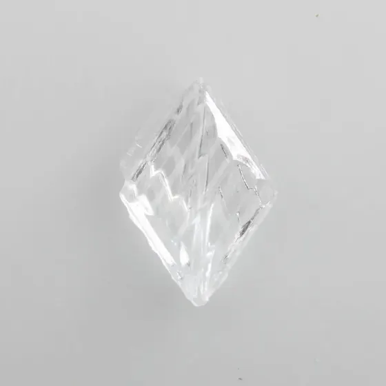 Losango Trabalhado Passante 21X16Mm Em Acrilico Com 500Gr