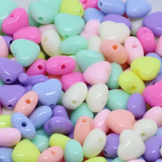 Coracao Infantil Liso Passante 10Mm Em Plastico Com 500Gr