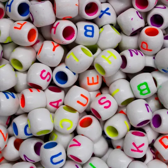 Terere Leitoso Com Letra 8X9Mm Em Plastico