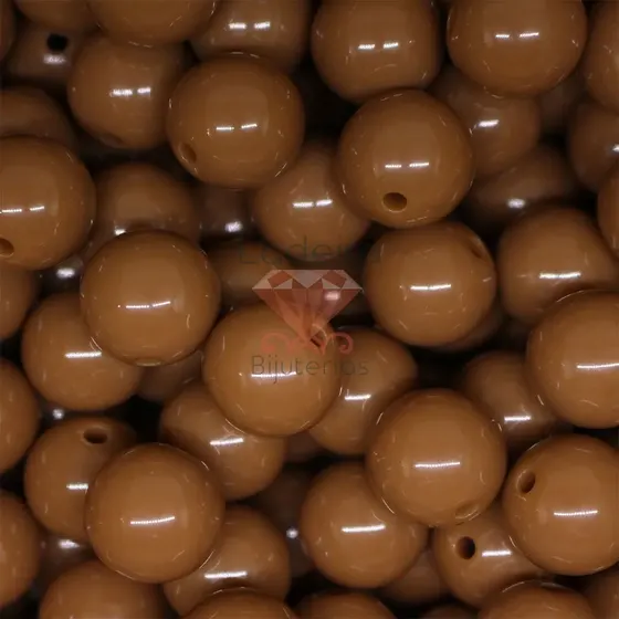 Marrom