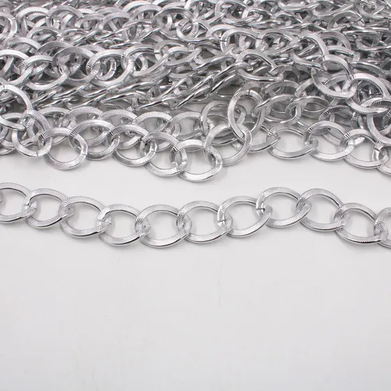 Corrente 33X25Mm Em Aluminio Com 10 Metros - Niquel