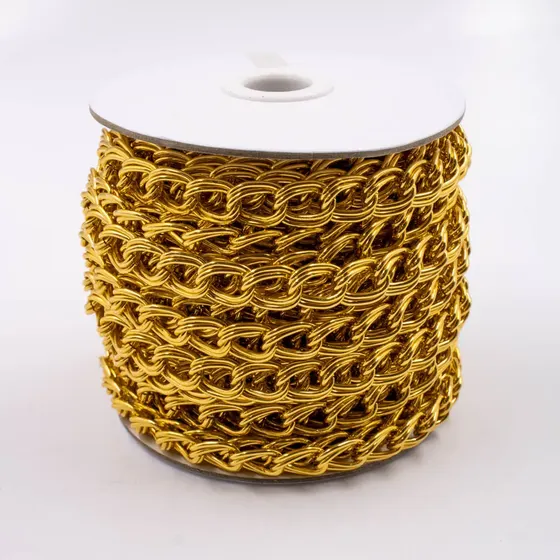 Corrente Groumet Com Elo Duplo 09X12.5Mm Em Aluminio Com 15 Metros - Dourado
