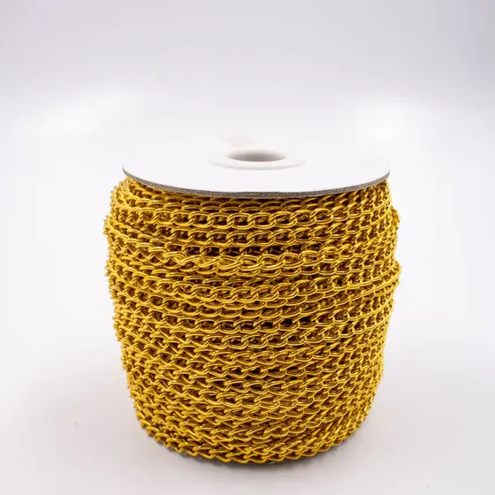 Corrente Cartier 4.2X7.5Mm Em Aluminio Com 50 Metros - Dourado