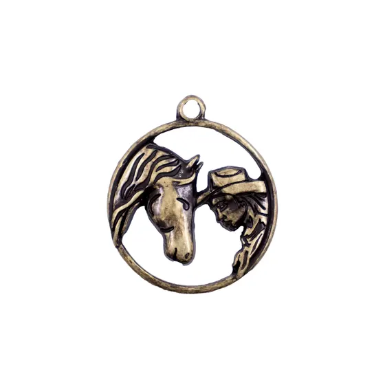 Pingente Country Mulher E Cavalo 33Mm Em Zamac Com 10 Pecas - Ouro Velho