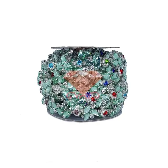 Corrente - Strass Em Metro Flor 9.1 Metros 205 Verde Z5